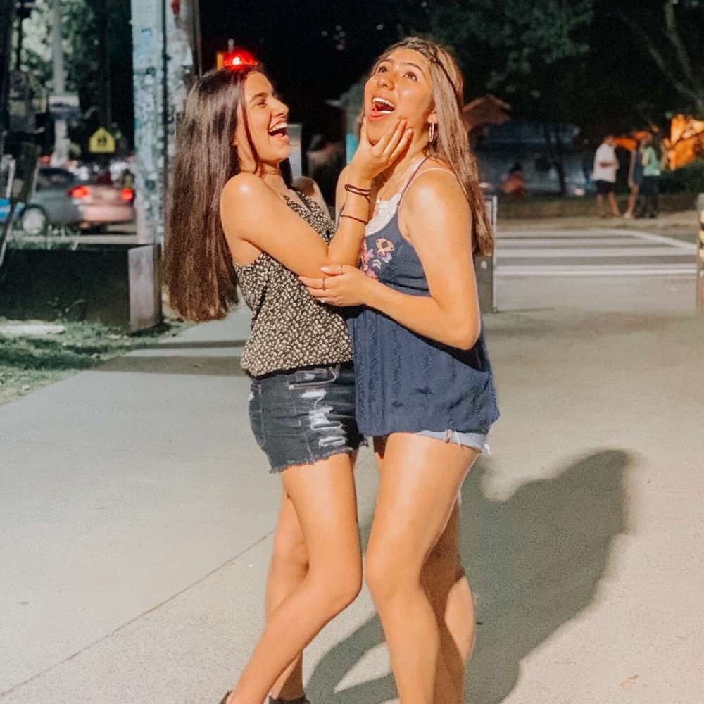 Meet your Posher, Rocio - Picture 3 of 4